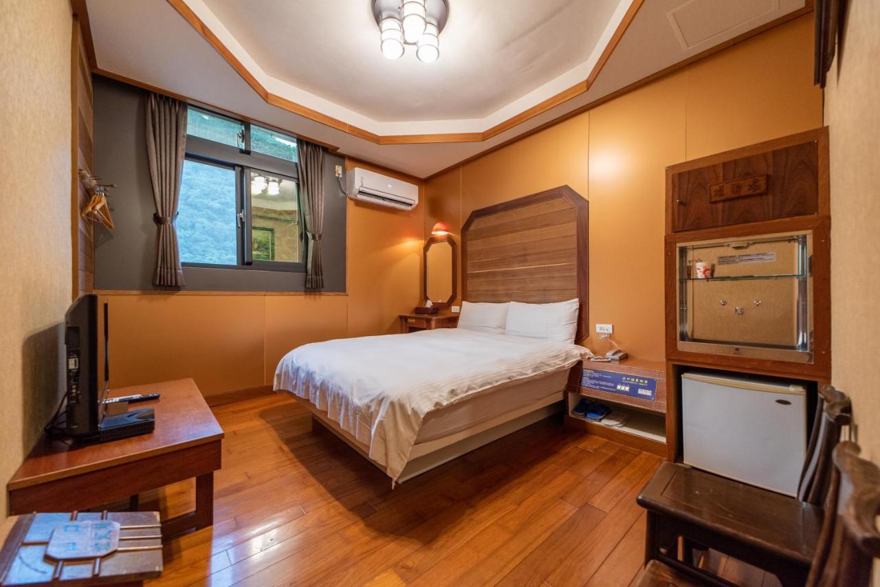 Shankou Hotspring Hotel Джиаоси Екстериор снимка